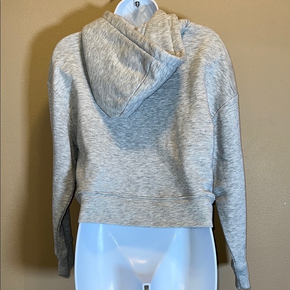 Zara Women’s Gray Relaxed Cropped Hoodie Sweatshirt SZ Small - Picture 5 of 11